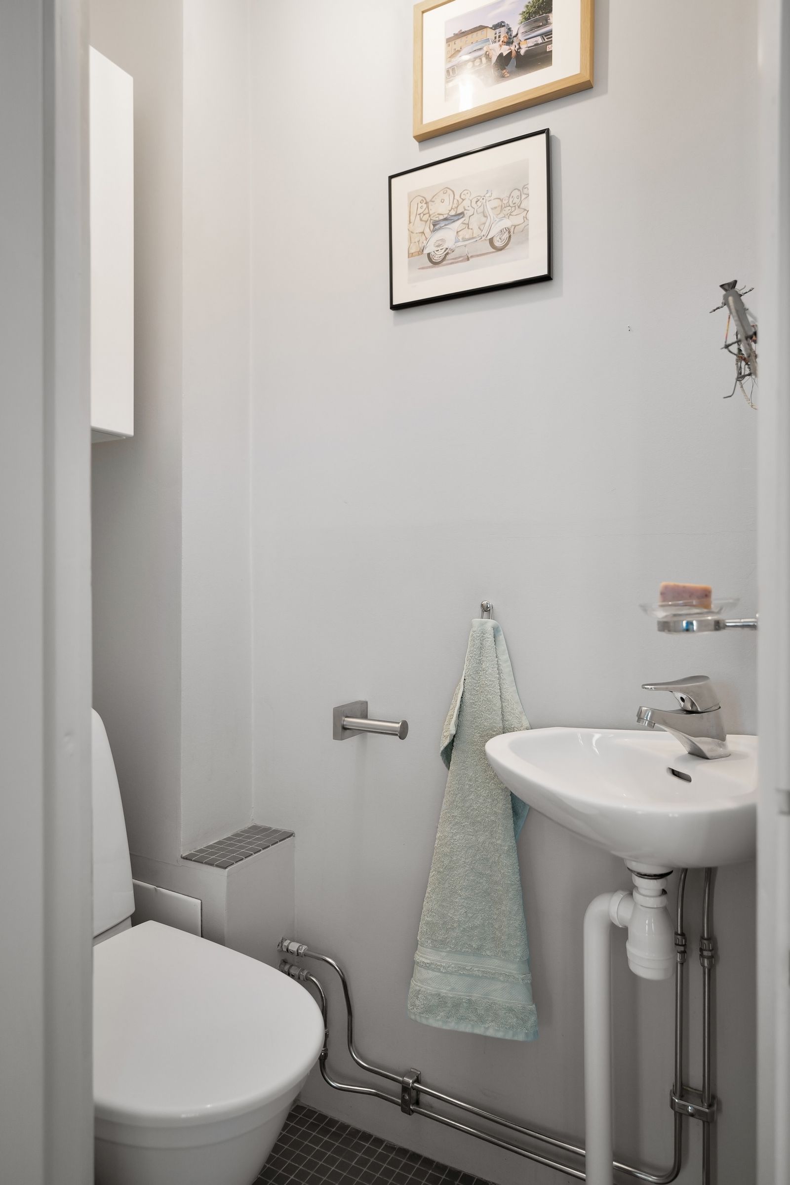 Toilet leaking